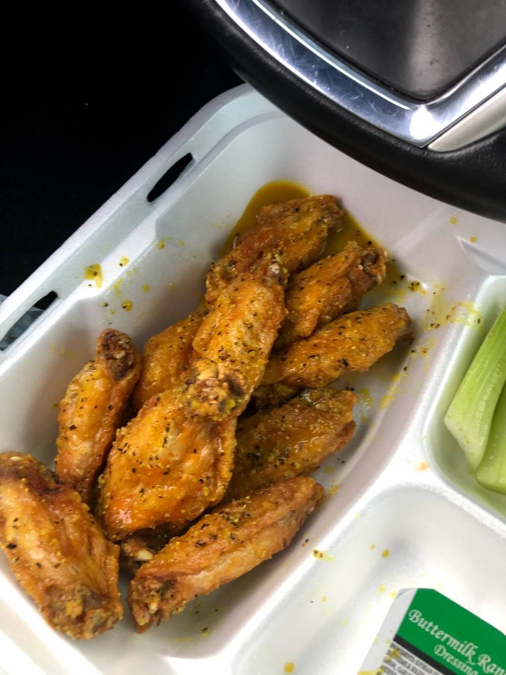 Wing Master | restaurant | 1 W Fairview Ave, Montgomery, AL 36105, USA | 3342635030 OR +1 334-263-5030