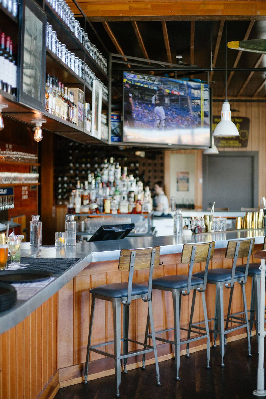 Seaplane Kitchen & Bar | restaurant | 6704 NE 181st St, Kenmore, WA 98028, USA | 4254081646 OR +1 425-408-1646