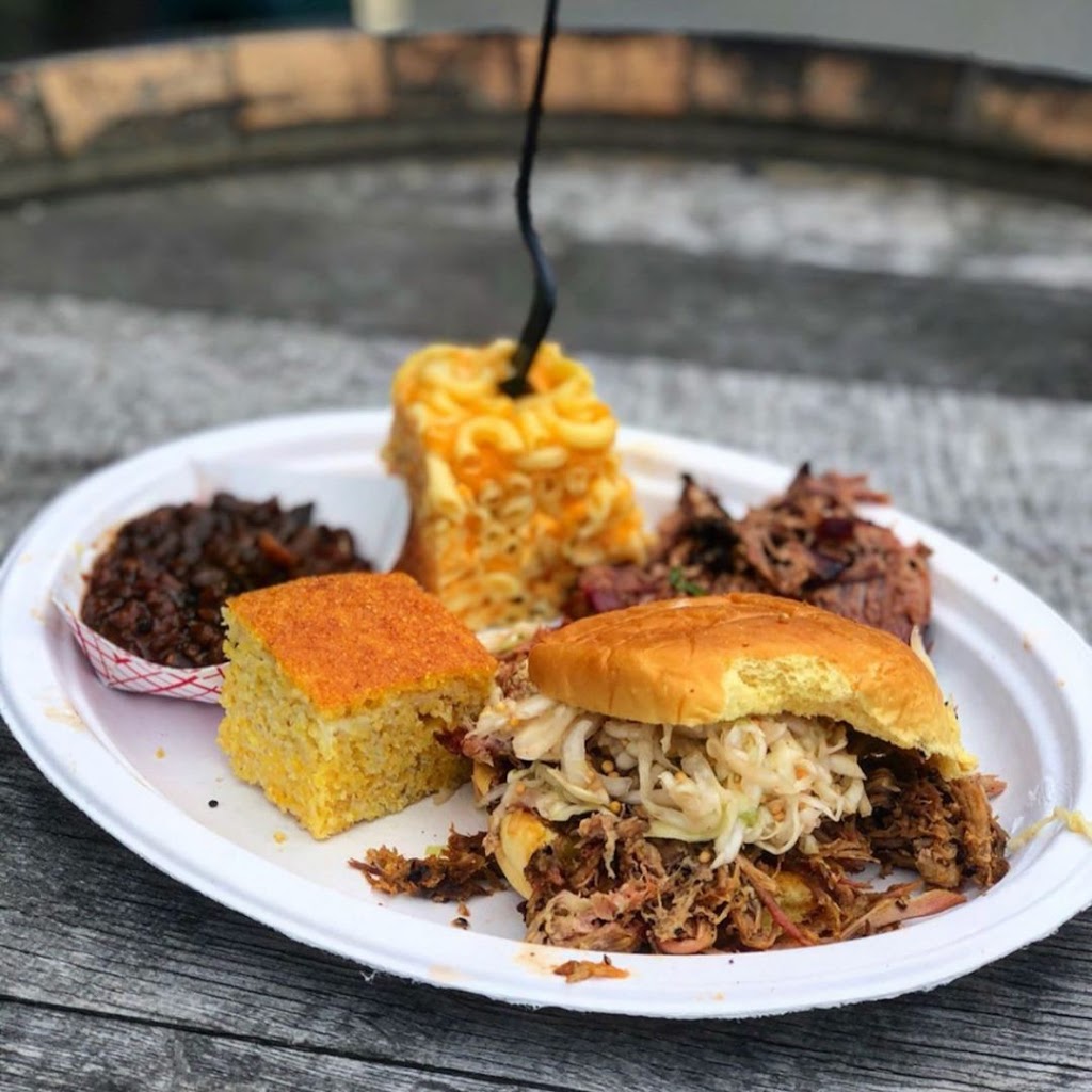 The Dons BBQ | restaurant | 93 School St, Watertown, MA 02472, USA | 6177440224 OR +1 617-744-0224