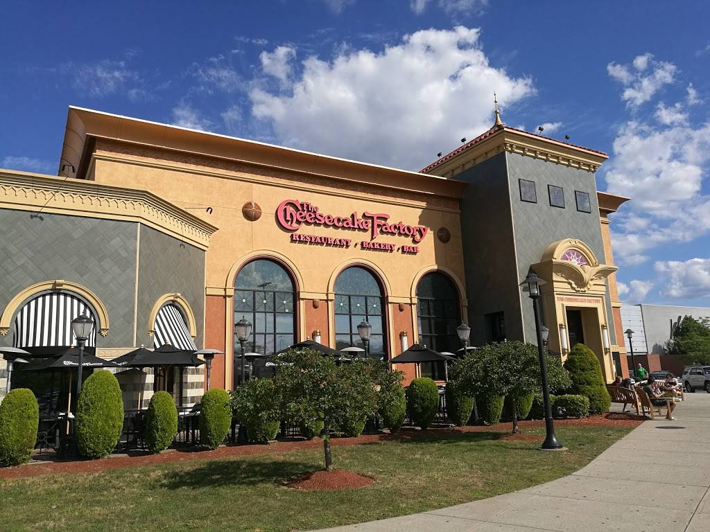 The Cheesecake Factory | restaurant | 250 Granite St, Braintree, MA 02184, USA | 7818491001 OR +1 781-849-1001