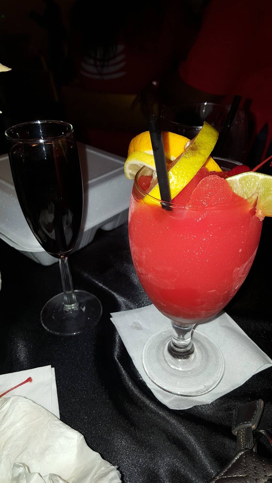 DelShawns Daiquiri, Blues and Good Food | restaurant | 3516 E Lancaster Ave, Fort Worth, TX 76103, USA | 6822839577 OR +1 682-283-9577