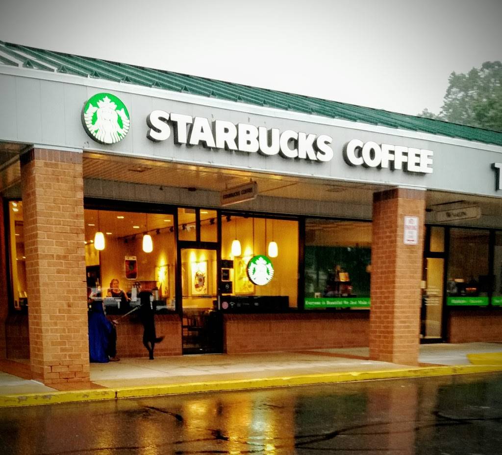 Starbucks | cafe | 6003-A Burke Centre Pkwy, Burke, VA 22015, USA | 7032502292 OR +1 703-250-2292