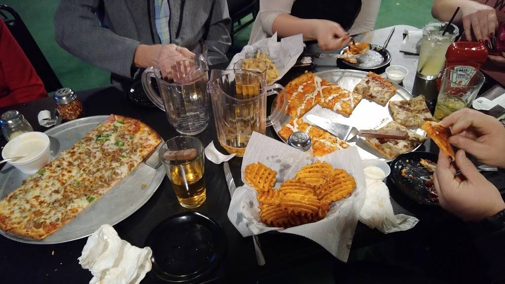 The Dock Bar and Grill | restaurant | 401 Veterans Memorial Hwy, Council Bluffs, IA 51501, USA | 7123661669 OR +1 712-366-1669