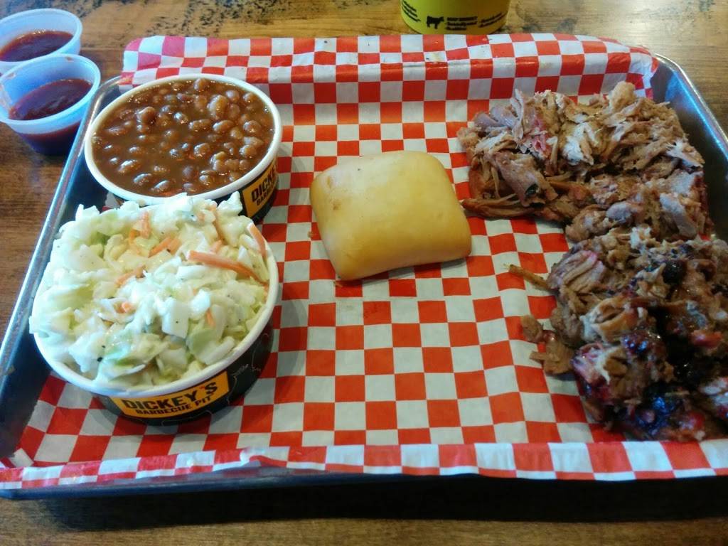 Dickeys Barbecue Pit | restaurant | 8855 Apollo Way Suite 208, Downey, CA 90242, USA | 5629163202 OR +1 562-916-3202