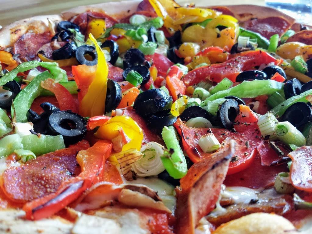 Temecula Pizza Co | restaurant | 44535 Bedford Ct, Temecula, CA 92592, USA | 9516949463 OR +1 951-694-9463