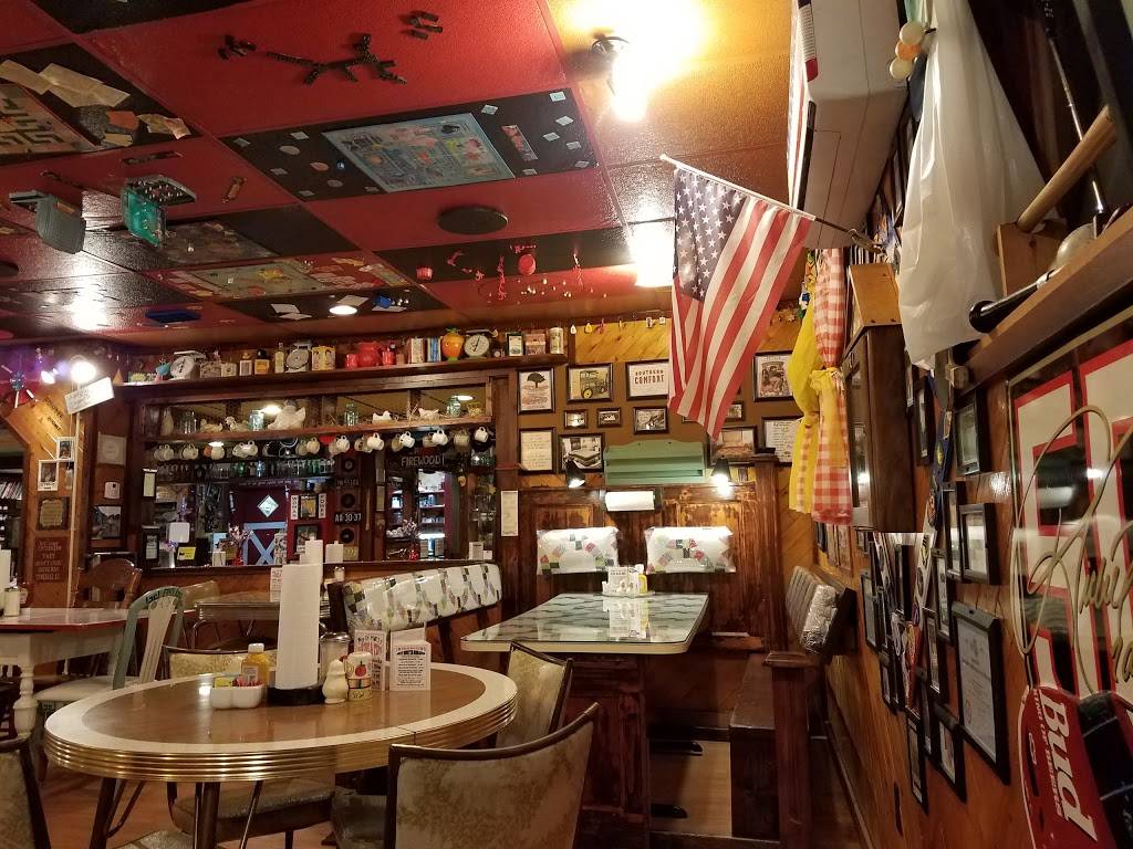 Foxfire Fixins | restaurant | 7200 River Rd, Marine City, MI 48039, USA | 8107659255 OR +1 810-765-9255