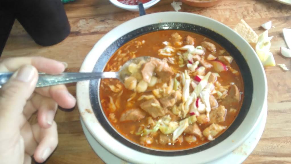 El Taquito | restaurant | 912 N Chester Ave, Bakersfield, CA 93308, USA | 6613938080 OR +1 661-393-8080