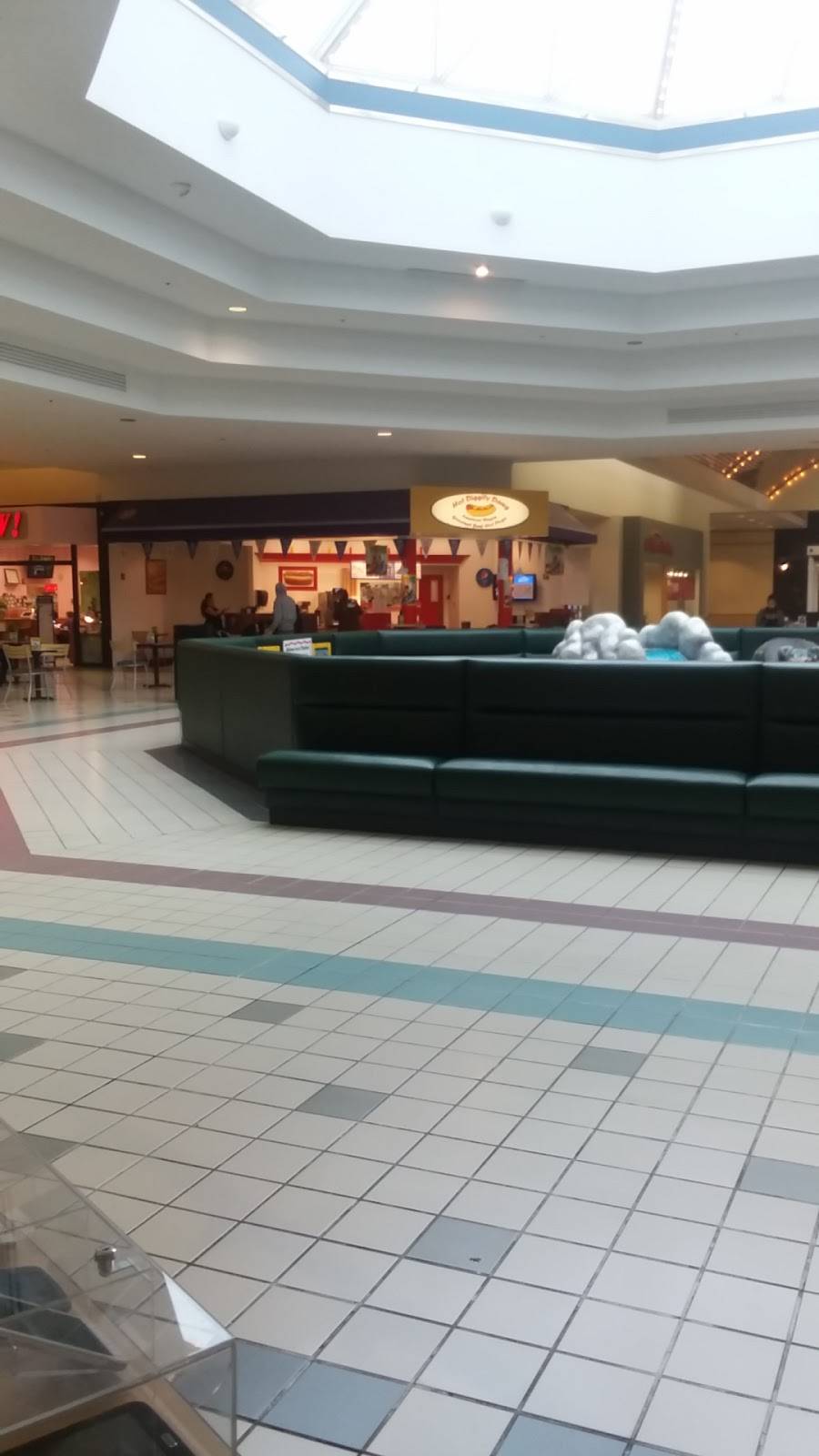 Hot Diggity Dawg (American Wagyu Beef) | restaurant | 3000 Gateway St, Springfield, OR 97477, USA | 5413597101 OR +1 541-359-7101