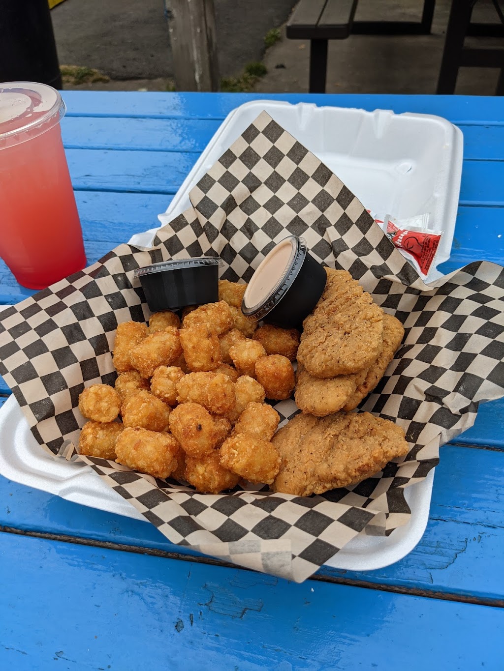 HUFF N PUFF | restaurant | 9455 US-12, Randle, WA 98377, USA | 3604975721 OR +1 360-497-5721