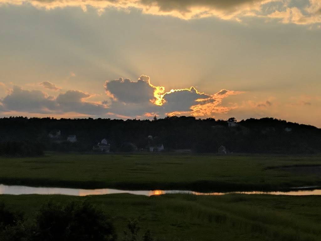 Dinatale Seafood Co Inc | restaurant | 315 Court St, Plymouth, MA 02360, USA | 5085918209 OR +1 508-591-8209