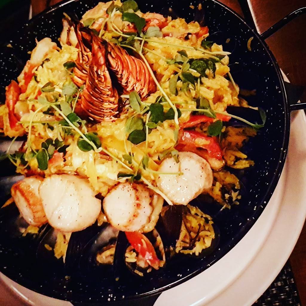 Lake House Restaurant | restaurant | 3100 N Service Rd, Vineland Station, ON L0R 2E0, Canada | 9055626777 OR +1 905-562-6777