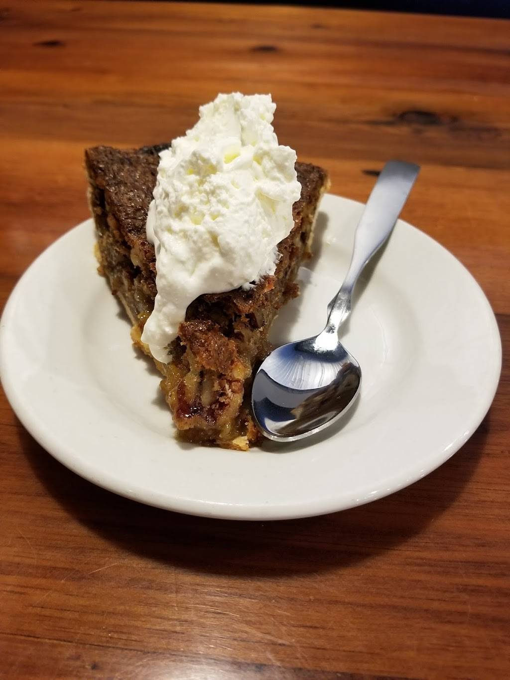 Bobs Bitchin BBQ | restaurant | 167 N Iowa St, Dodgeville, WI 53533, USA | 6089302227 OR +1 608-930-2227