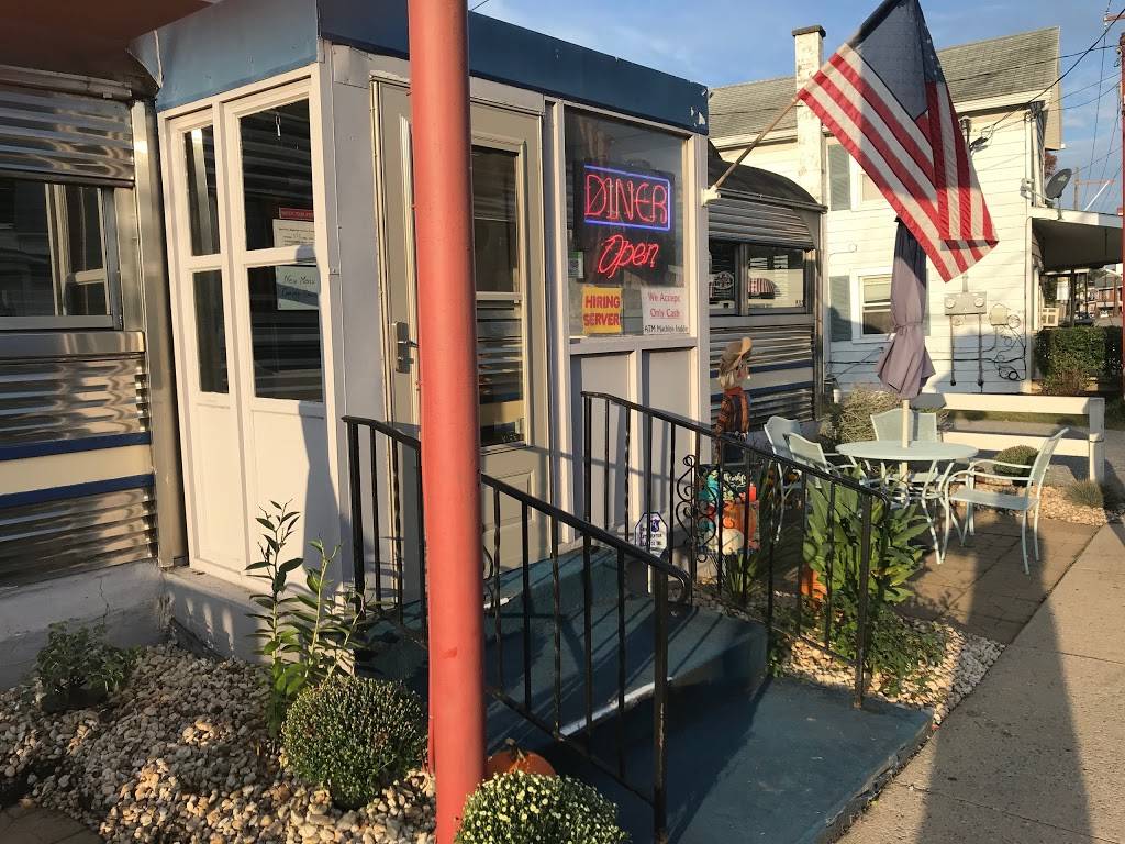 Highspire Diner | restaurant | 255 2nd St, Highspire, PA 17034, USA | 7179395366 OR +1 717-939-5366