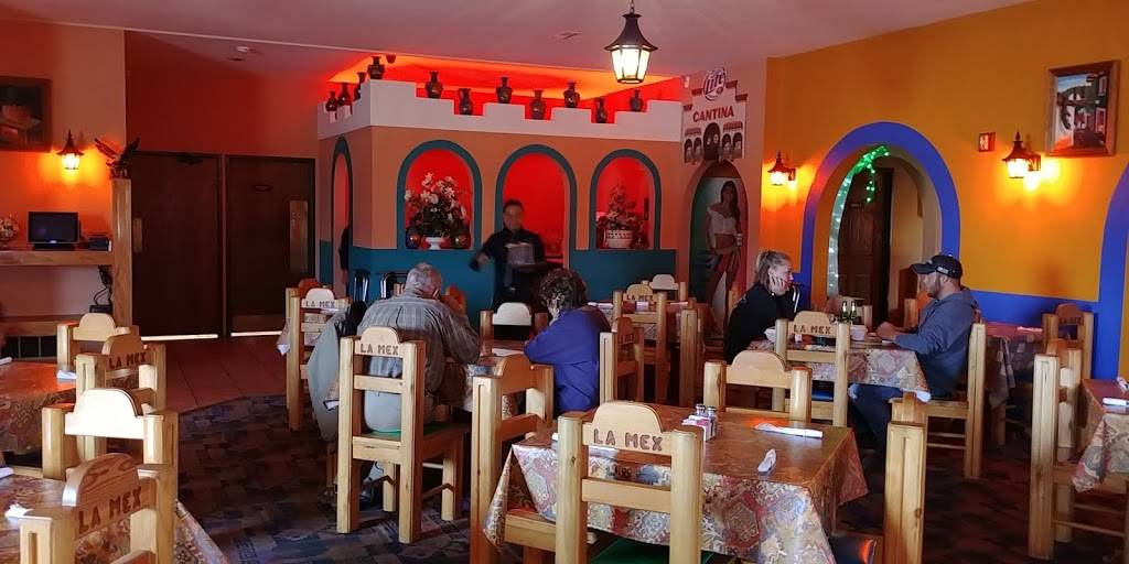 La Mex | restaurant | 930 W Custer Ave, Pontiac, IL 61764, USA | 8158444564 OR +1 815-844-4564