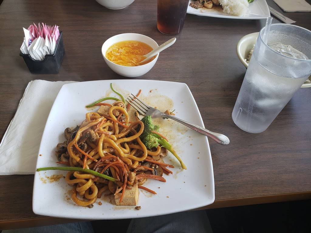 Lis Mongolian BBQ | restaurant | 4725 Manzanita Ave, Carmichael, CA 95608, USA | 9166643920 OR +1 916-664-3920