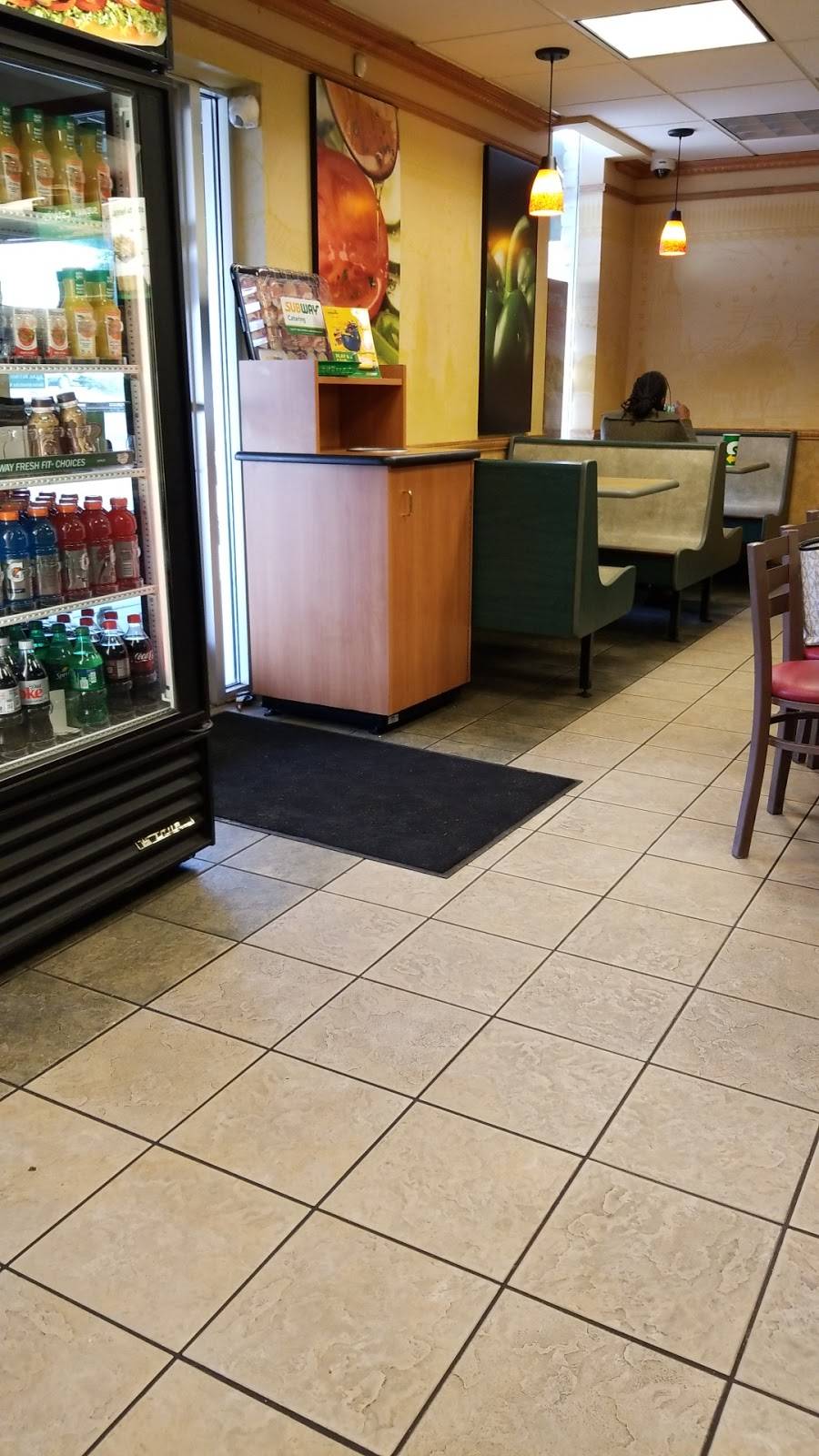 Subway | meal takeaway | 6610 S Tucson Blvd, Tucson, AZ 85756, USA | 5208073026 OR +1 520-807-3026