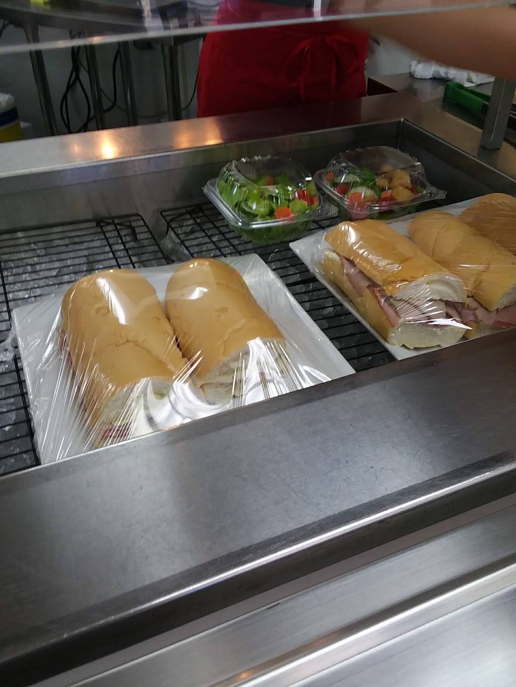 Latino’s Cuisine | restaurant | 4464 Grand Blvd, New Port Richey, FL 34652, USA | 7278151197 OR +1 727-815-1197