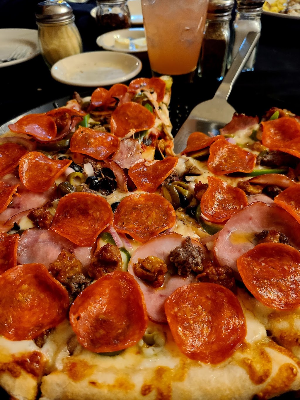 Milanos Italian Restaurant | restaurant | 2900 W Pike Blvd, Weslaco, TX 78596, USA | 9569683677 OR +1 956-968-3677