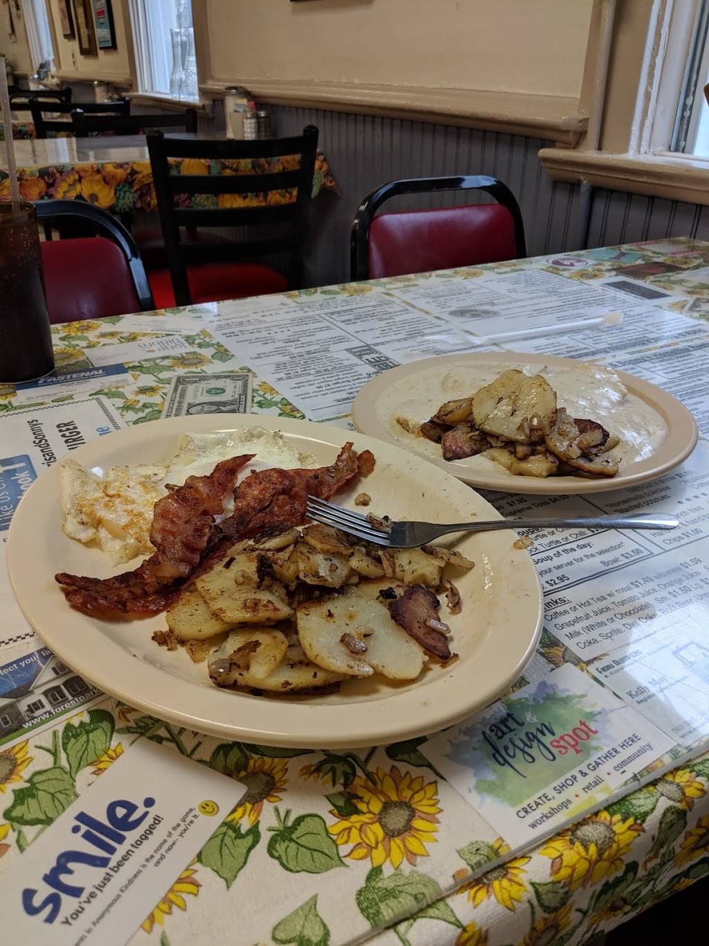 Doris & Sonnys Homelike Restaurant | restaurant | 6856 OH-128, Cleves, OH 45002, USA | 5133539828 OR +1 513-353-9828