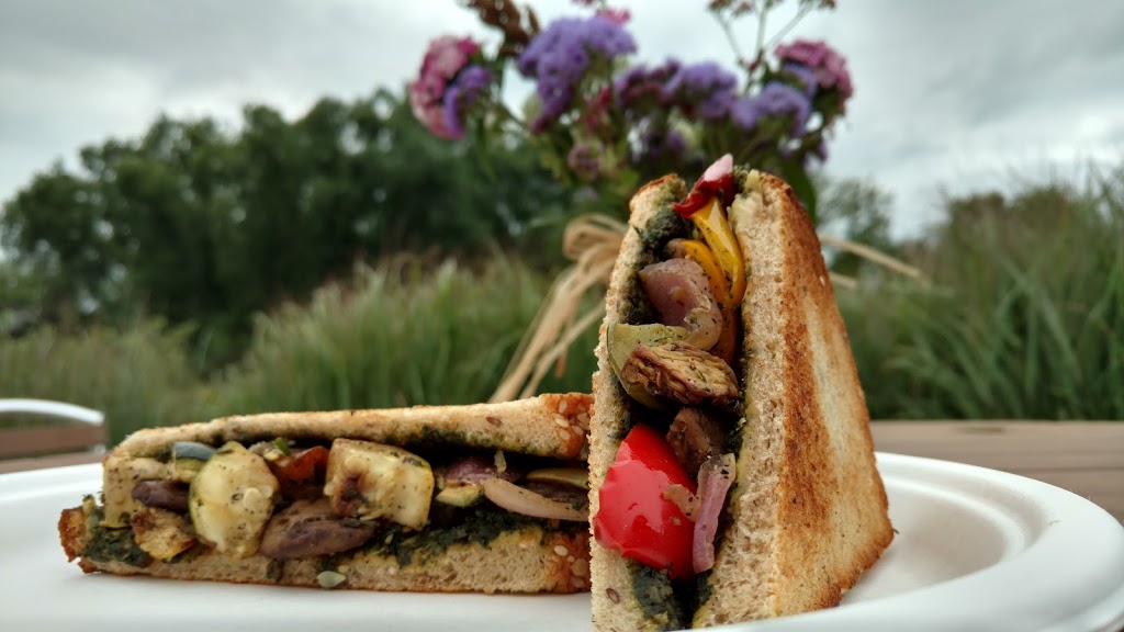 Hop Harvest & Vine Public House | restaurant | 2205 Silvernail Rd, Pewaukee, WI 53072, USA | 2622328866 OR +1 262-232-8866