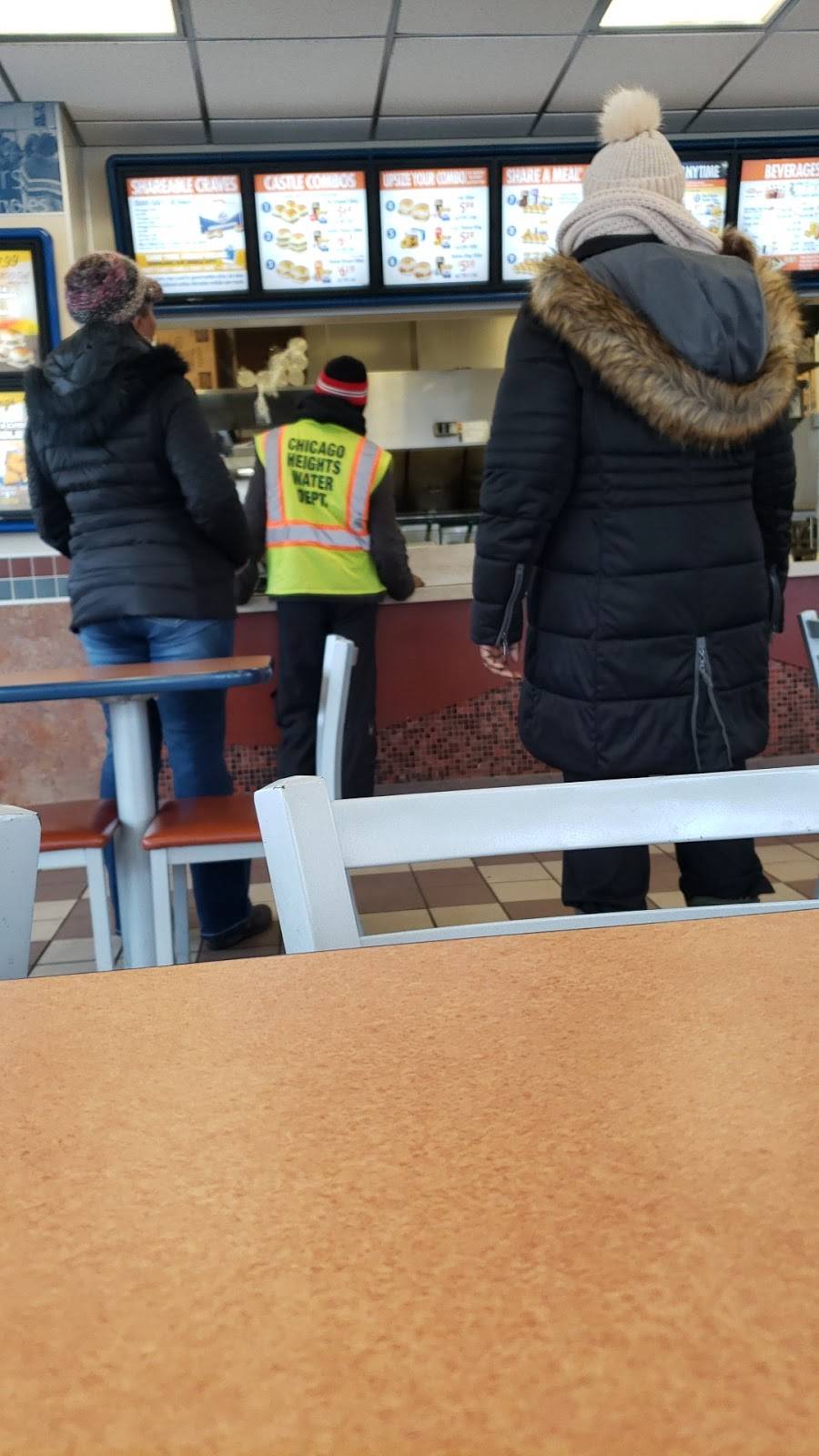 White Castle | restaurant | 701 W 14th St, Chicago Heights, IL 60411, USA | 7084818615 OR +1 708-481-8615