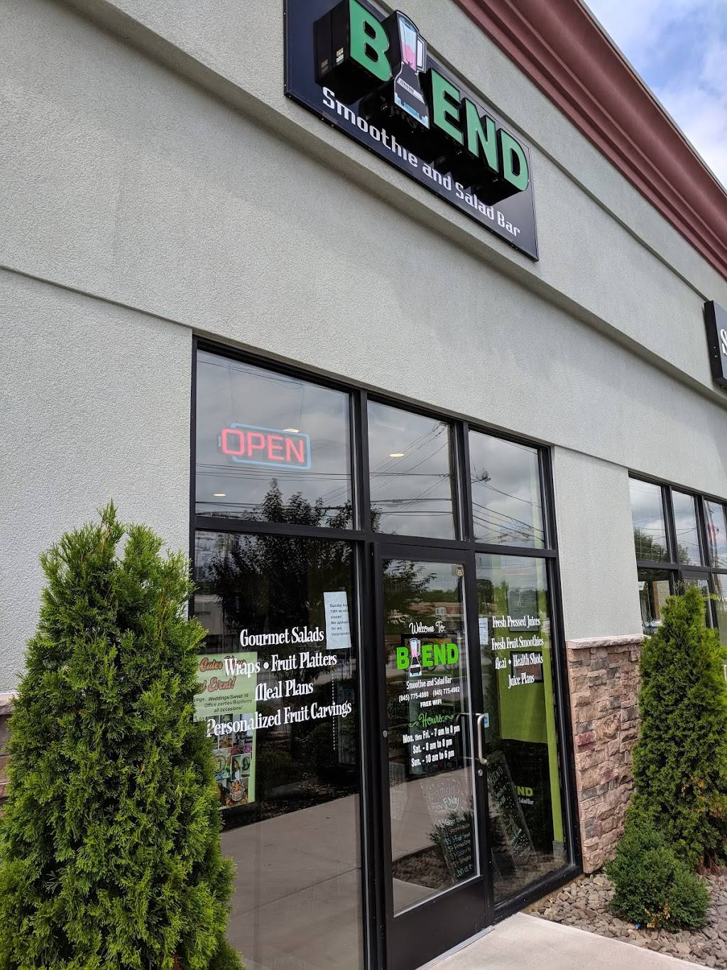 Blend Smoothie and Salad Bar- Middletown | restaurant | 265 NY-211 #108, Middletown, NY 10940, USA | 8457754980 OR +1 845-775-4980