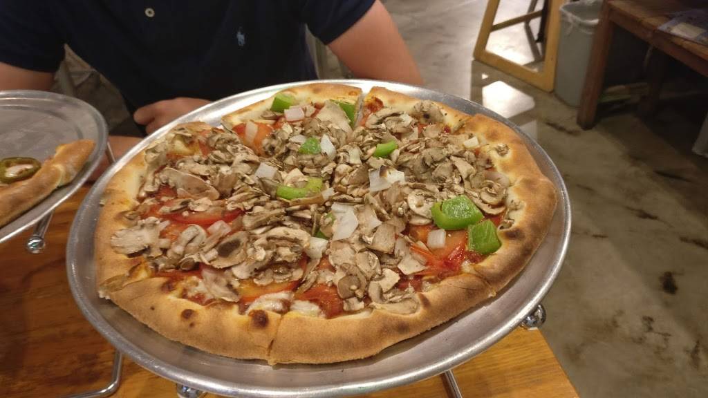 Engfer Pizza Works | restaurant | 537 Seabright Ave, Santa Cruz, CA 95062, USA | 8314291856 OR +1 831-429-1856