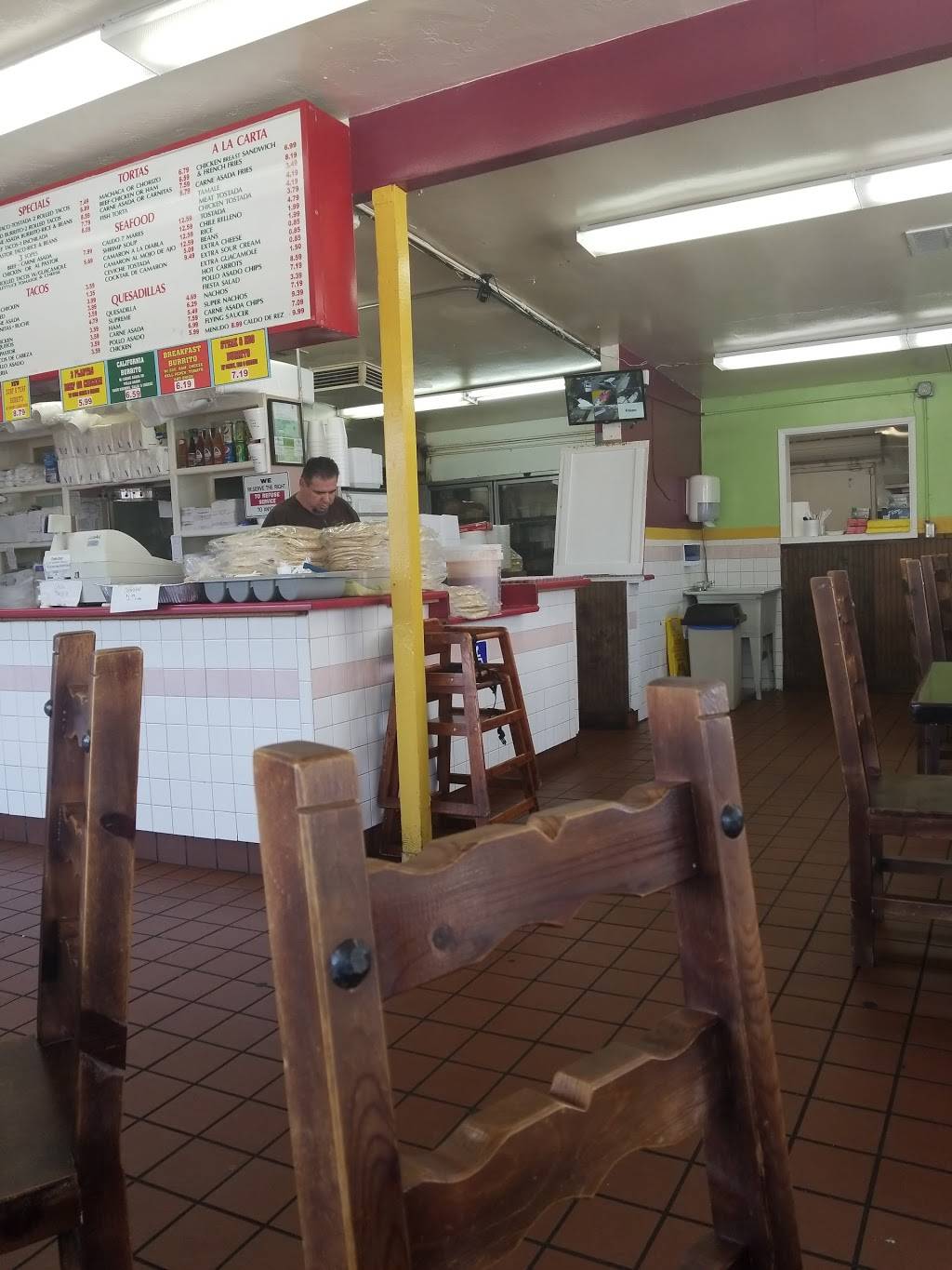 El Puerto Taco Shop | restaurant | 2836 Bancroft Dr, Spring Valley, CA 91977, USA | 6194623731 OR +1 619-462-3731