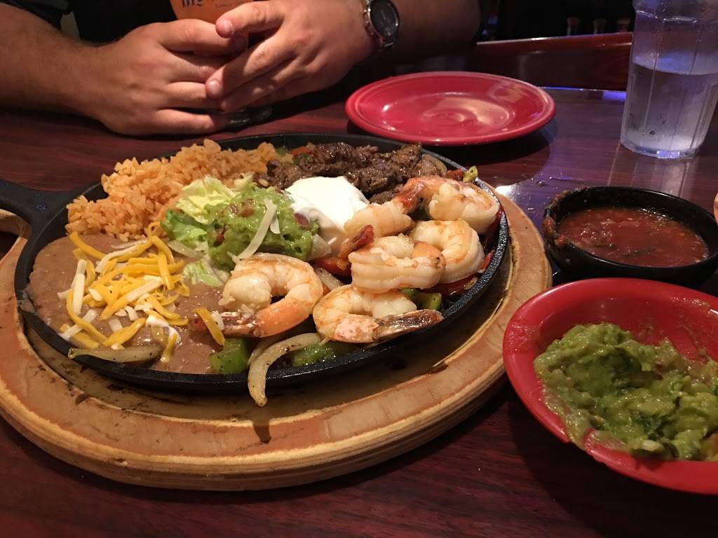 La Fiesta Mexican Kitchen | restaurant | 1849 Willamette Falls Dr, West Linn, OR 97068, USA | 5036576001 OR +1 503-657-6001