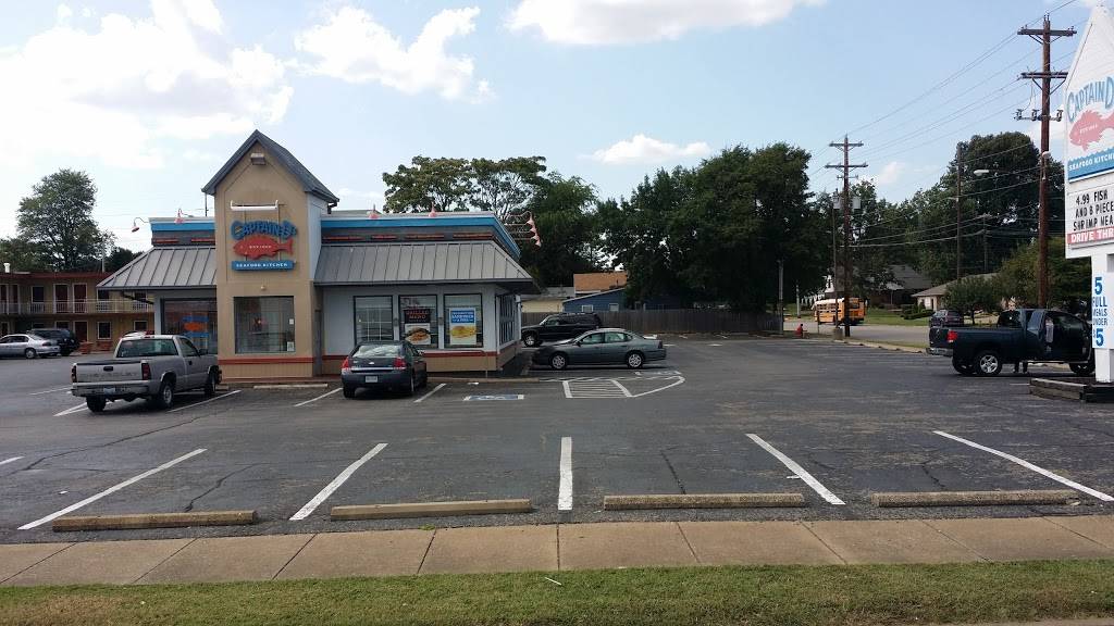 Captain Ds | restaurant | 437 N Green St, Henderson, KY 42420, USA | 2708261929 OR +1 270-826-1929
