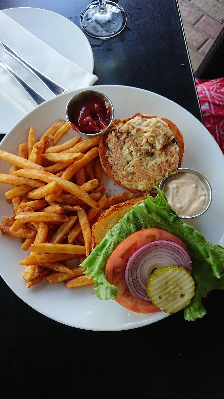 Naked Crab | restaurant | 1140 Seabreeze Blvd, Fort Lauderdale, FL 33316, USA | 9545641000 OR +1 954-564-1000