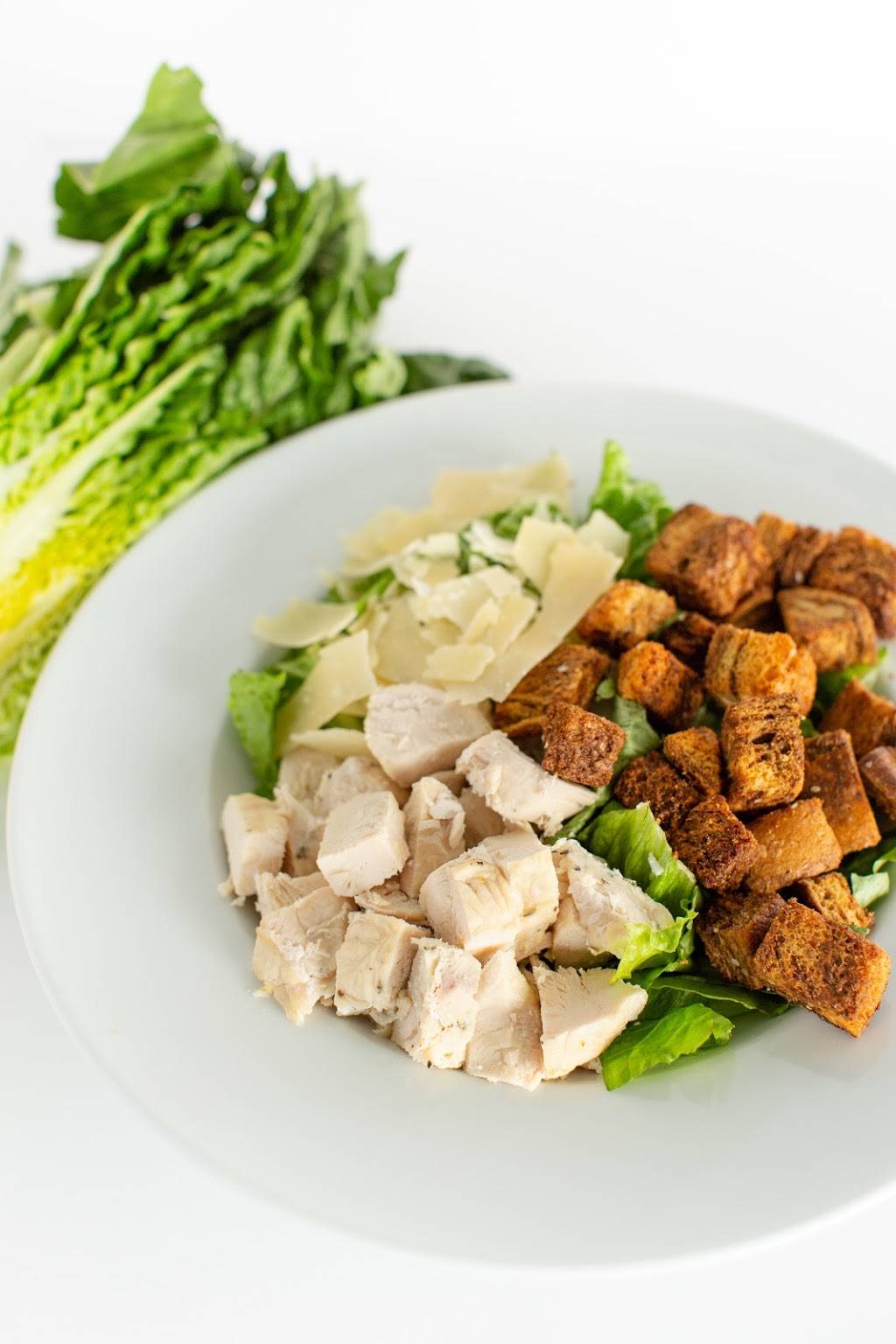 Coolgreens - Nichols Hills Plaza | restaurant | 6475 Avondale Dr, Nichols Hills, OK 73116, USA | 4058412665 OR +1 405-841-2665