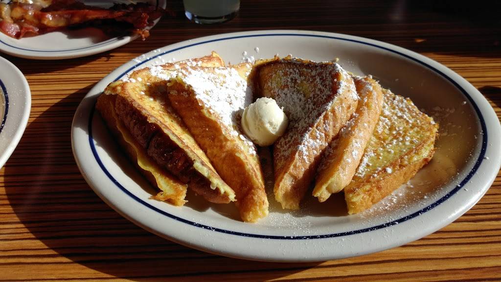 IHOP | restaurant | 17 Edgell Rd, Framingham, MA 01701, USA | 5082702694 OR +1 508-270-2694