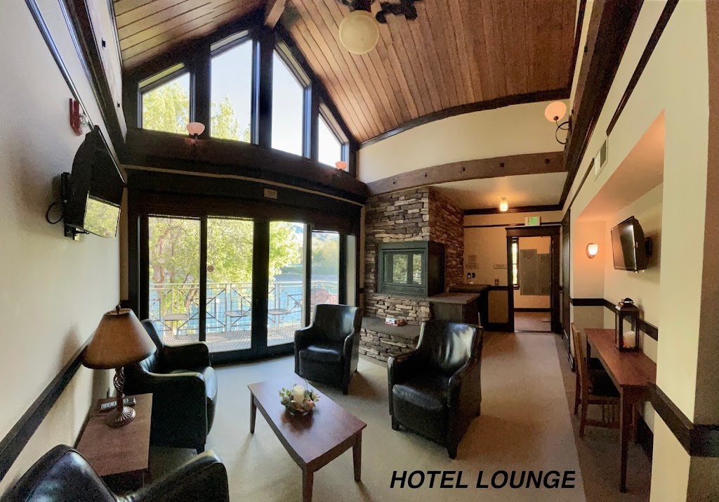 THE LANDING | restaurant | 104 E Woodin Ave, Chelan, WA 98816, USA | 5095961011 OR +1 509-596-1011