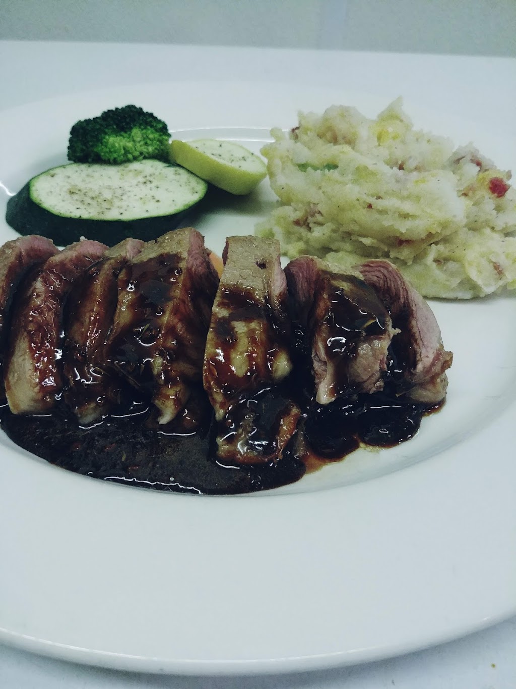 Crooners Lounge | restaurant | 117 S Main St #1414, Fort Scott, KS 66701, USA | 6202249787 OR +1 620-224-9787