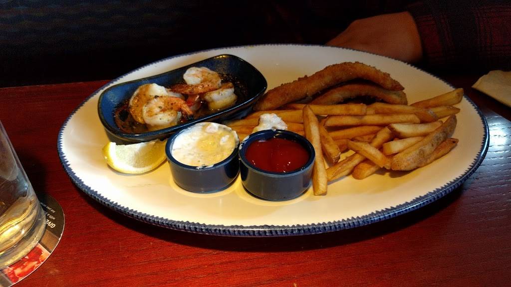 Red Lobster | restaurant | 2565 Capital Ave SW, Battle Creek, MI 49015, USA | 2699681448 OR +1 269-968-1448
