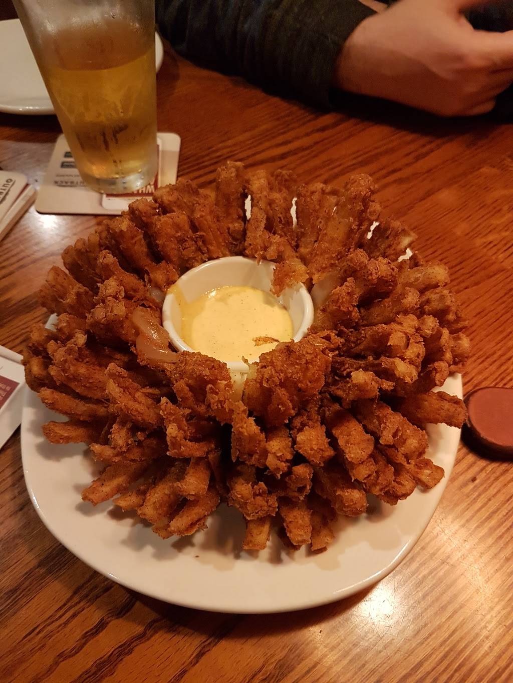 Outback Steakhouse | meal takeaway | 1151 W Interstate 20, Arlington, TX 76017, USA | 8175575959 OR +1 817-557-5959