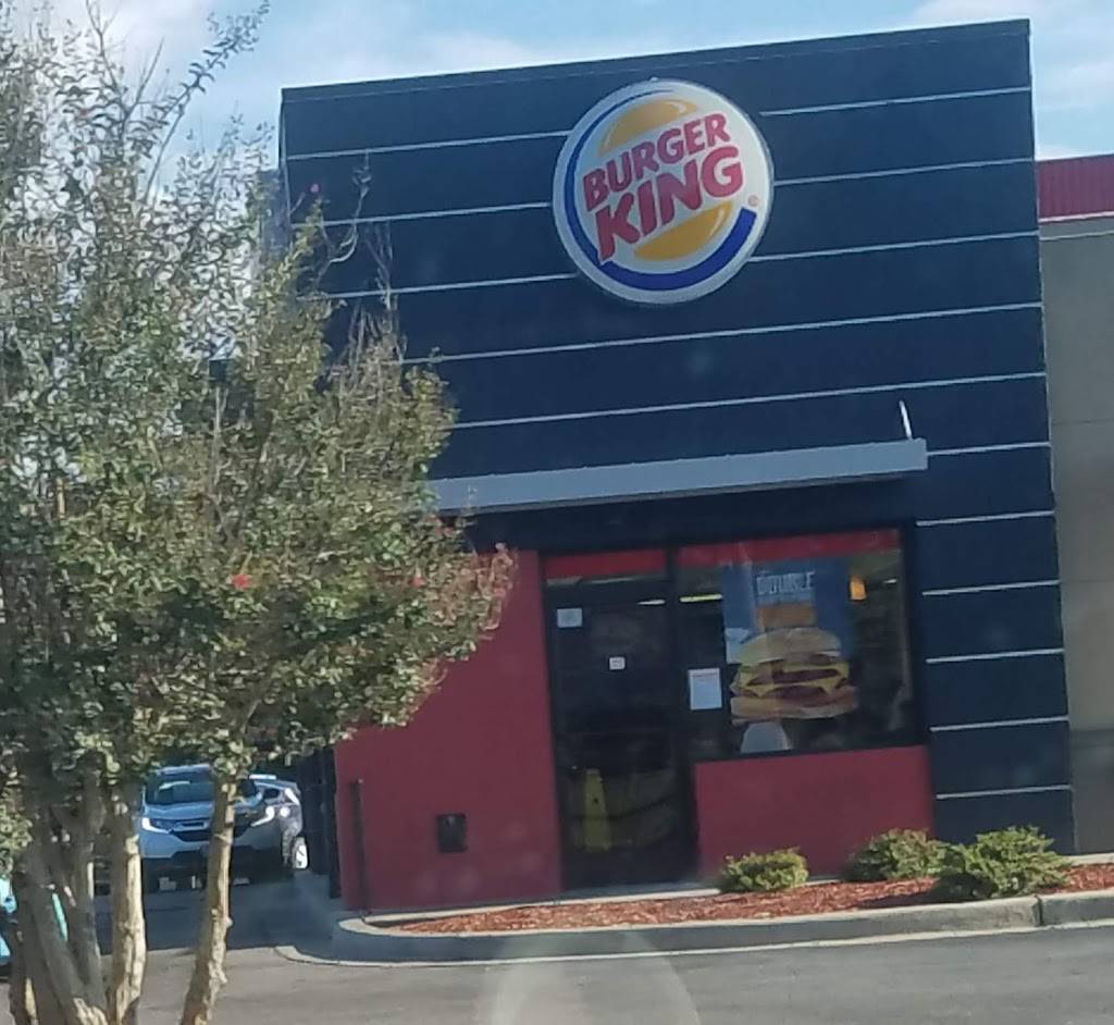 Burger King | restaurant | 208 E Calhoun St, Sumter, SC 29150, USA | 8037753495 OR +1 803-775-3495