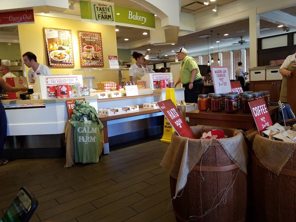 Bob Evans | restaurant | 10119 Horace Ave, Tampa, FL 33619, USA | 8136841638 OR +1 813-684-1638