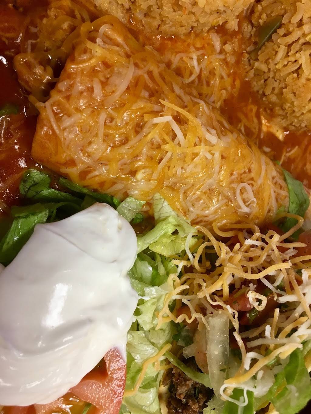 Las Cazuelas Mexican & Seafood Restaurant | restaurant | 16551 N Dysart Rd, Surprise, AZ 85378, USA | 6239771702 OR +1 623-977-1702