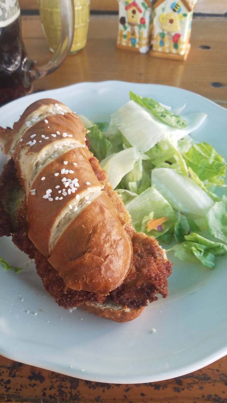 The Bavarian Haus | restaurant | 433 Alexander St, Mt Dora, FL 32757, USA | 3527358387 OR +1 352-735-8387