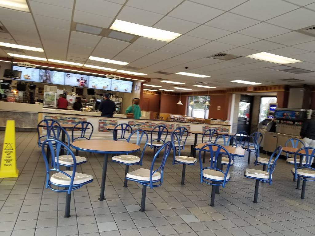 McDonalds | cafe | 2439 Barnum Ave, Stratford, CT 06614, USA | 2033788789 OR +1 203-378-8789
