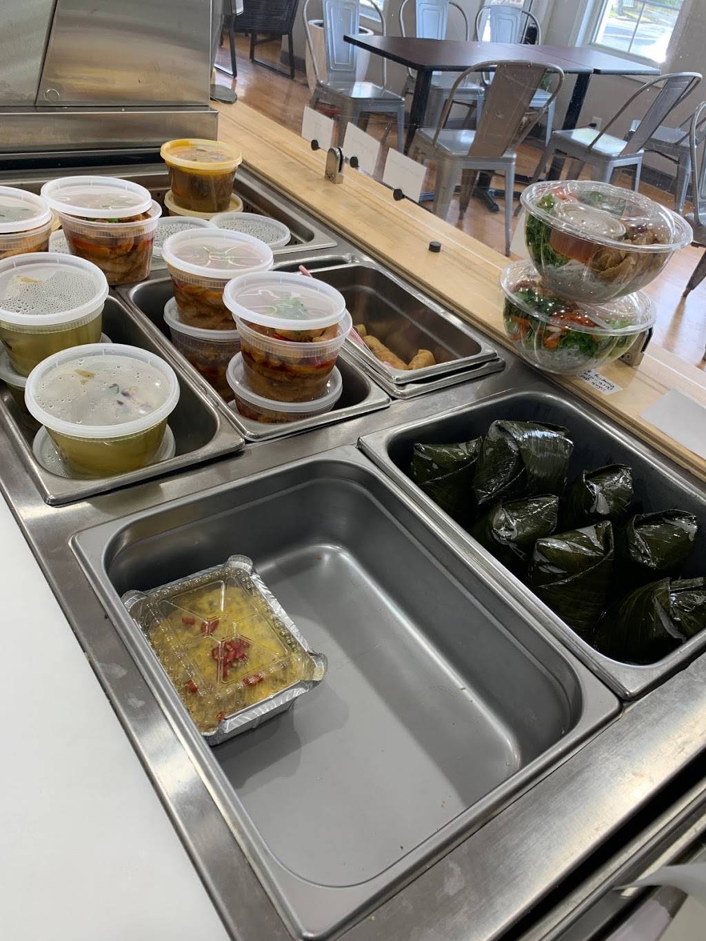 Banh Mì Mia | cafe | 461 Belmont Ave, Springfield, MA 01108, USA | 4138882223 OR +1 413-888-2223