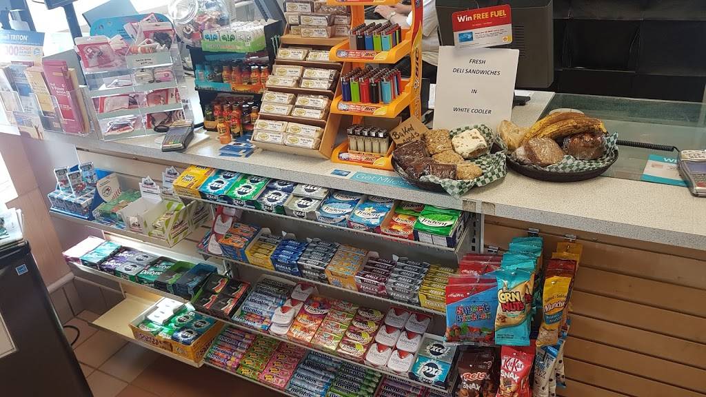 Station Eleven | restaurant | 1001 S Kahshe Lake Rd, Kilworthy, ON P0E 1G0, Canada | 7056898000 OR +1 705-689-8000