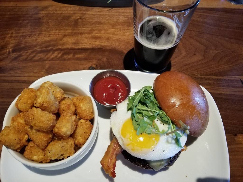 Standard Service - Dallas | restaurant | 5631 Alta Ave, Dallas, TX 75206, USA | 2148213415 OR +1 214-821-3415