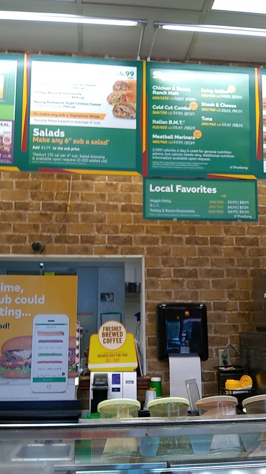 Subway | meal takeaway | 10909 Portland Ave E, Tacoma, WA 98445, USA | 2535362009 OR +1 253-536-2009