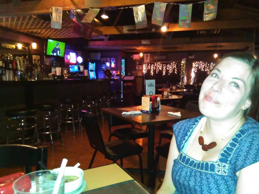 Rachettis Pizza | restaurant | 375 S Broadway St, Coal City, IL 60416, USA | 8156344000 OR +1 815-634-4000