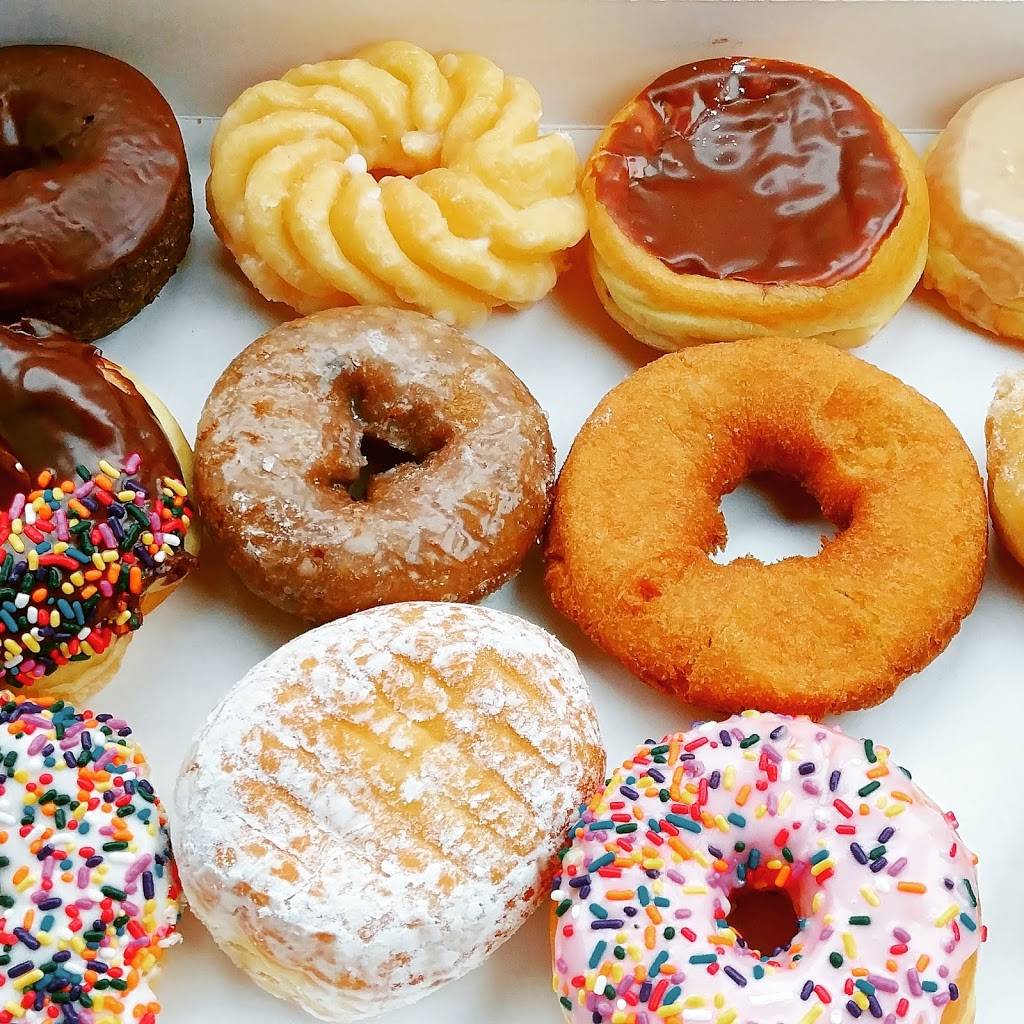 Dunkin | bakery | 6650 Mesa Ridge Pkwy, Fountain, CO 80817, USA | 7193922096 OR +1 719-392-2096