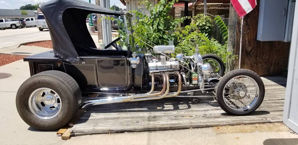 Barstool Mountain Saloon | restaurant | 1104 Bagnell Dam Blvd, Lake Ozark, MO 65049, USA | 5736931887 OR +1 573-693-1887