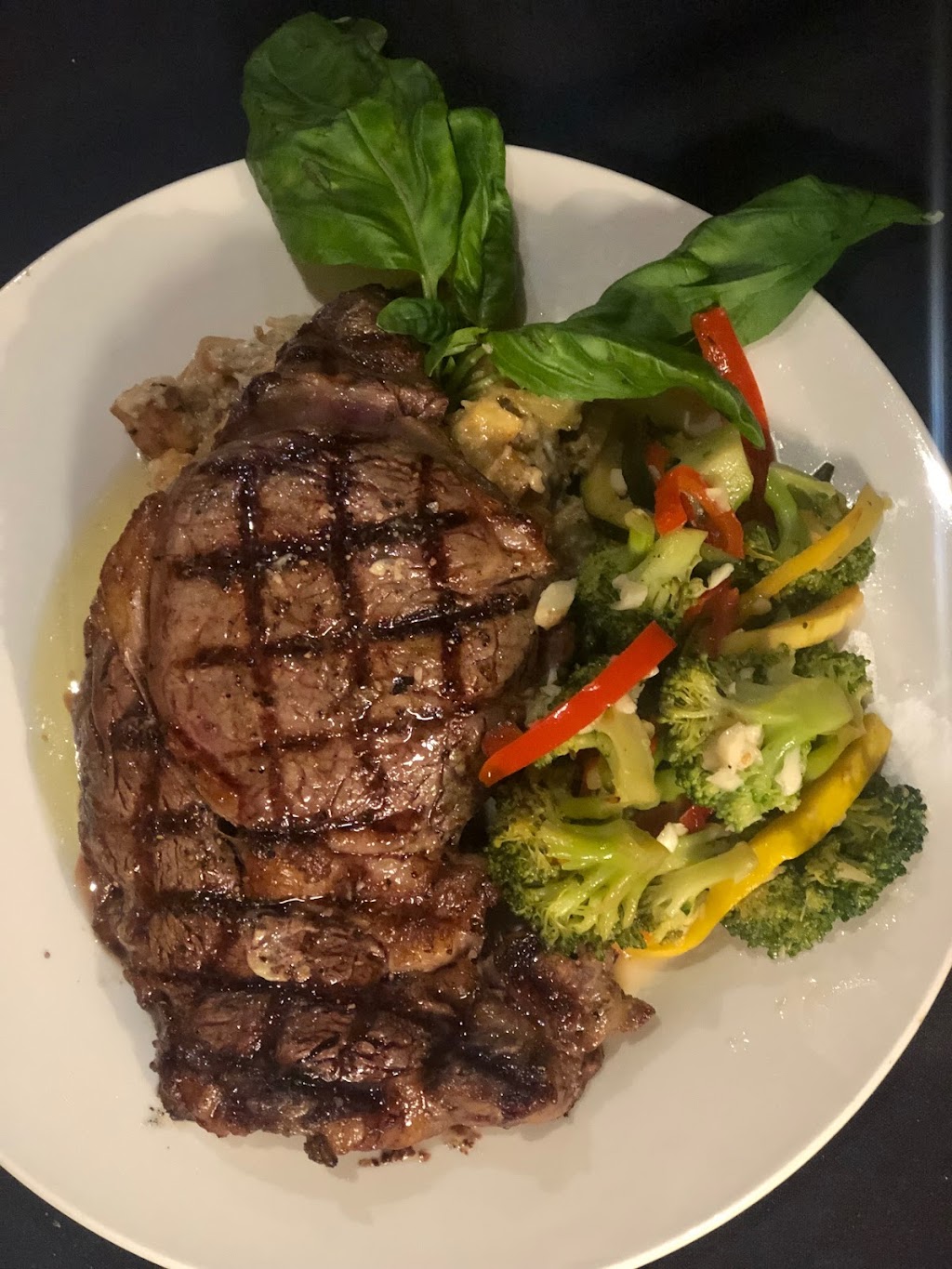 Fusion at Ridgefields | restaurant | 2320 Pendragon Rd, Kingsport, TN 37660, USA | 4233901153 OR +1 423-390-1153